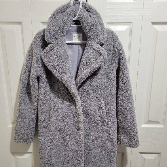 Abercrombie & Fitch Teddy Coat - Picture 1 of 4